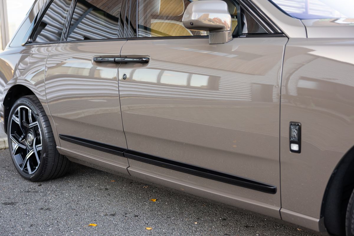 2024 Rolls-Royce Cullinan Series II Black Badge