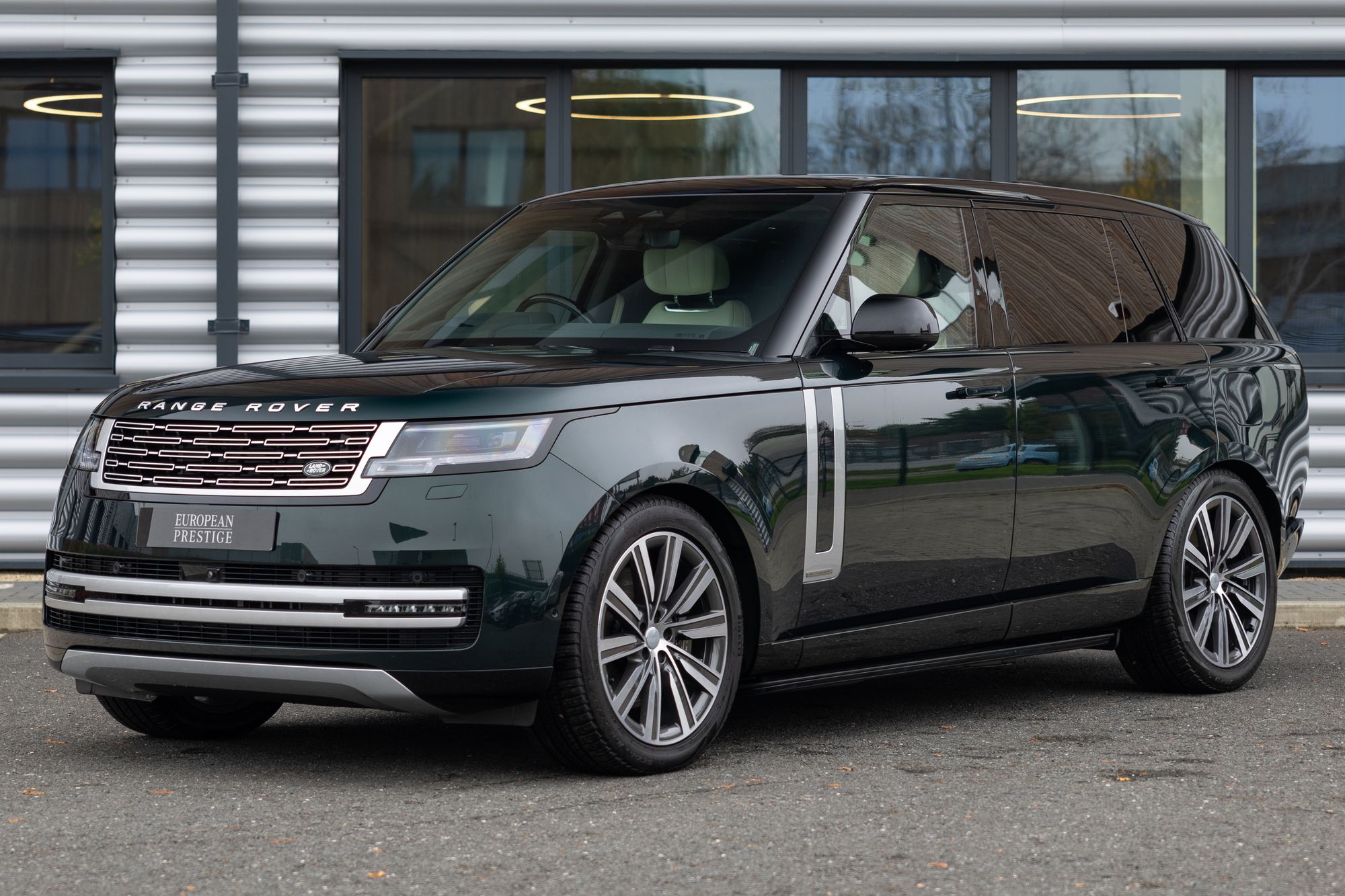 Full Fender and Mirror Kit | LAND ROVER RANGE ROVER AUTOBIOGRAPHY LWB 2021 Full Fender and Mirror Kit | LAND ROVER RANGE ROVER AUTOBIOGRAPHY LWB 2021