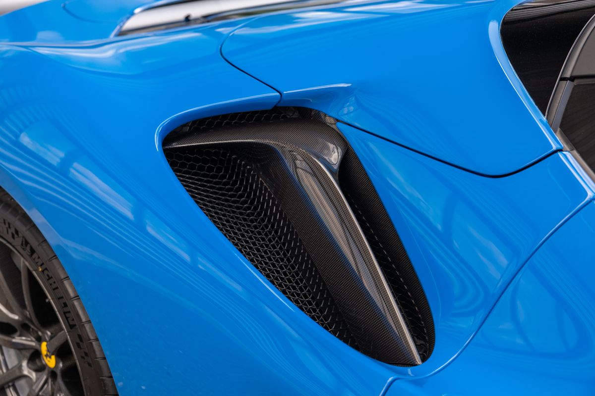 2023 Ferrari SF90 Spider