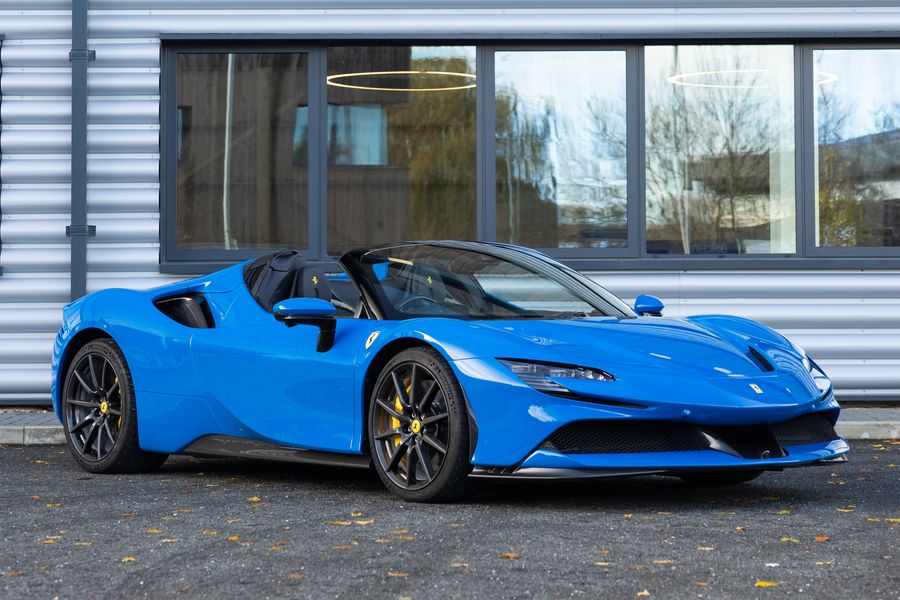 Ferrari SF90 Spider