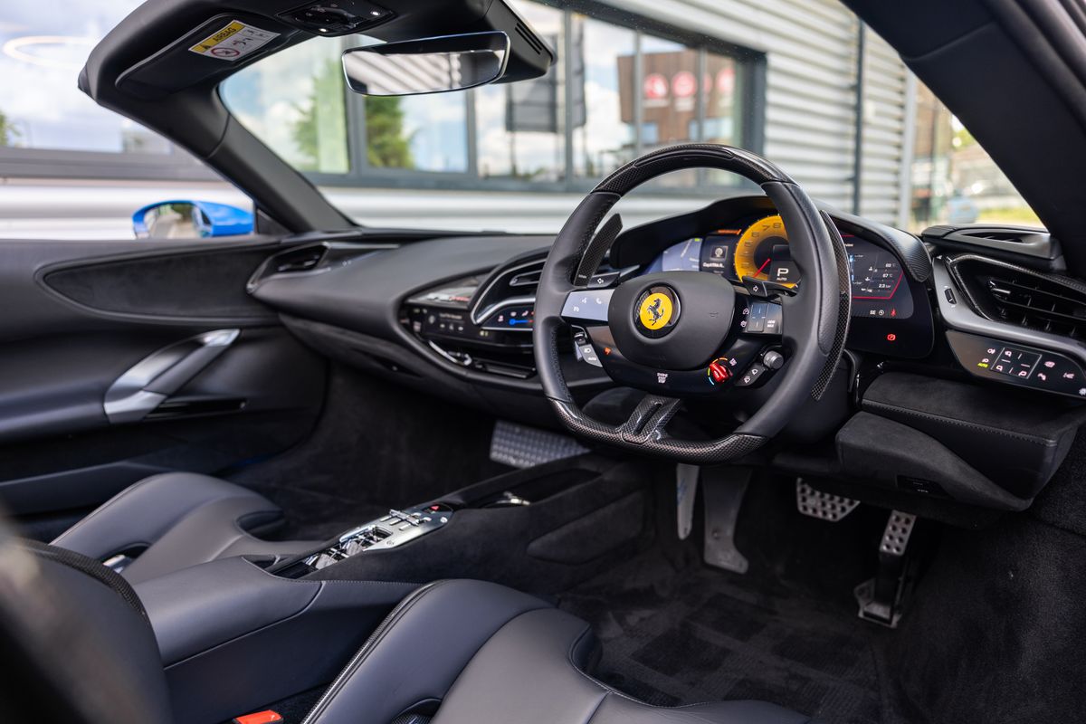2023 Ferrari SF90 Spider