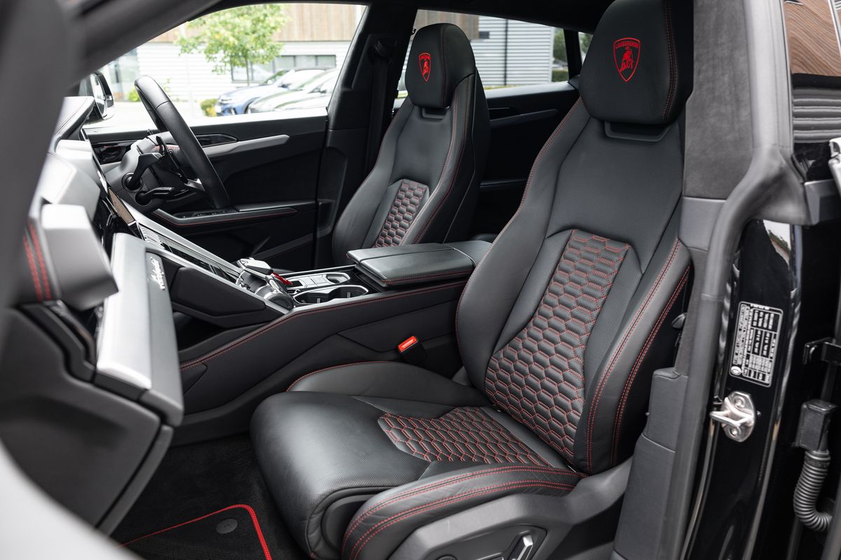 2022 Lamborghini Urus