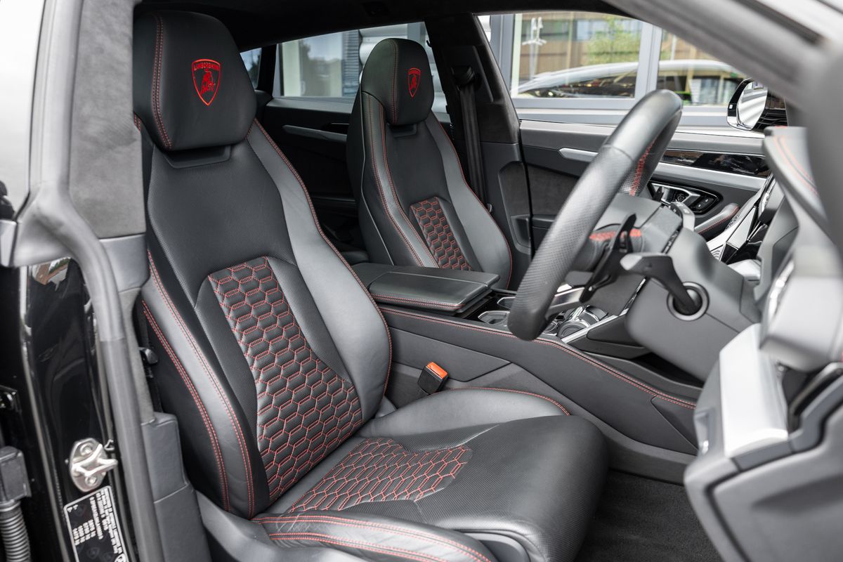 2022 Lamborghini Urus