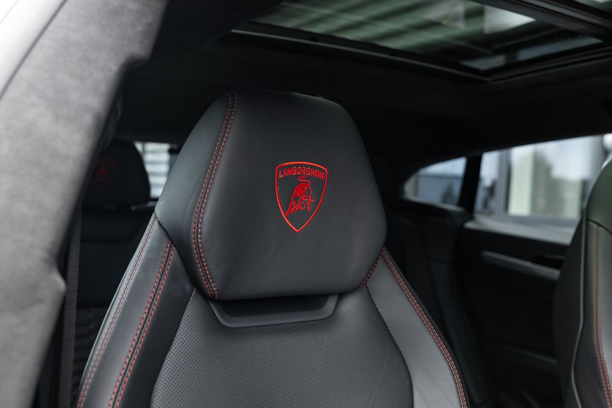 2022 Lamborghini Urus