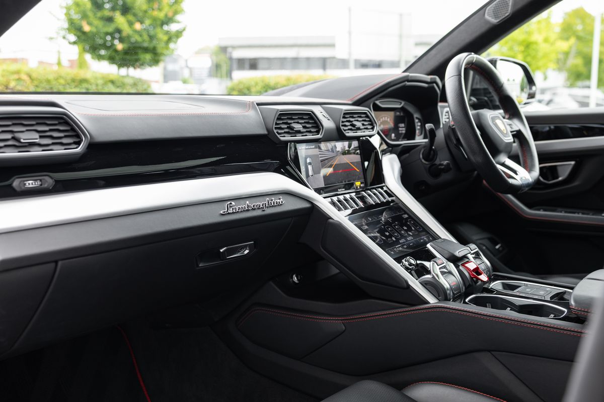 2022 Lamborghini Urus