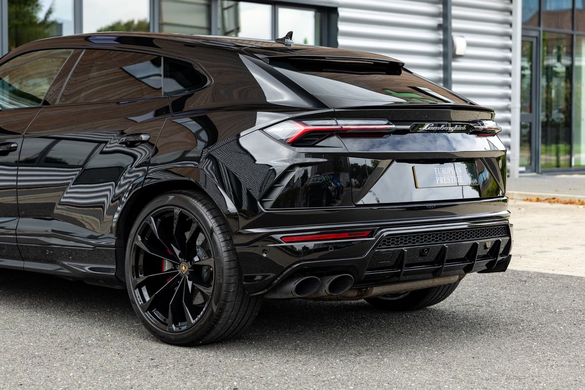 2022 Lamborghini Urus