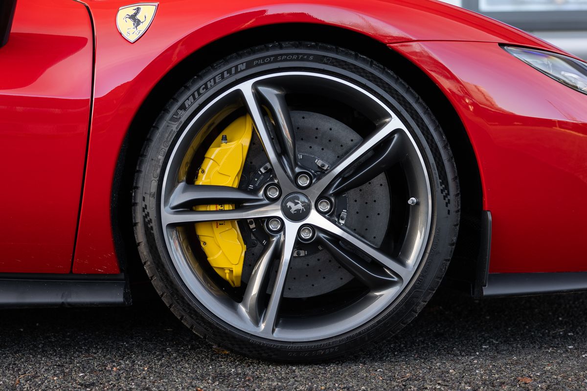 2024 Ferrari 296 GTS