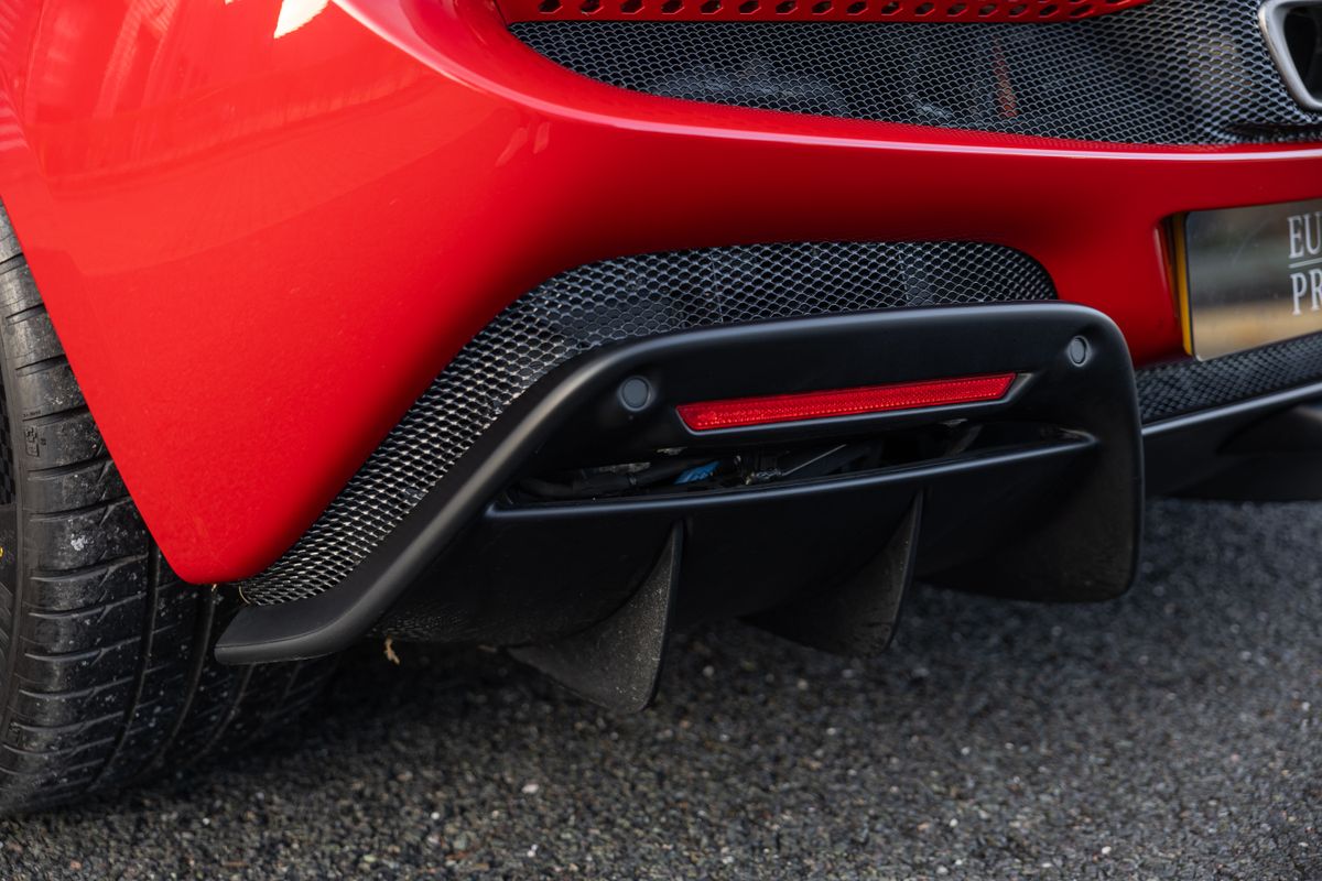 2024 Ferrari 296 GTS