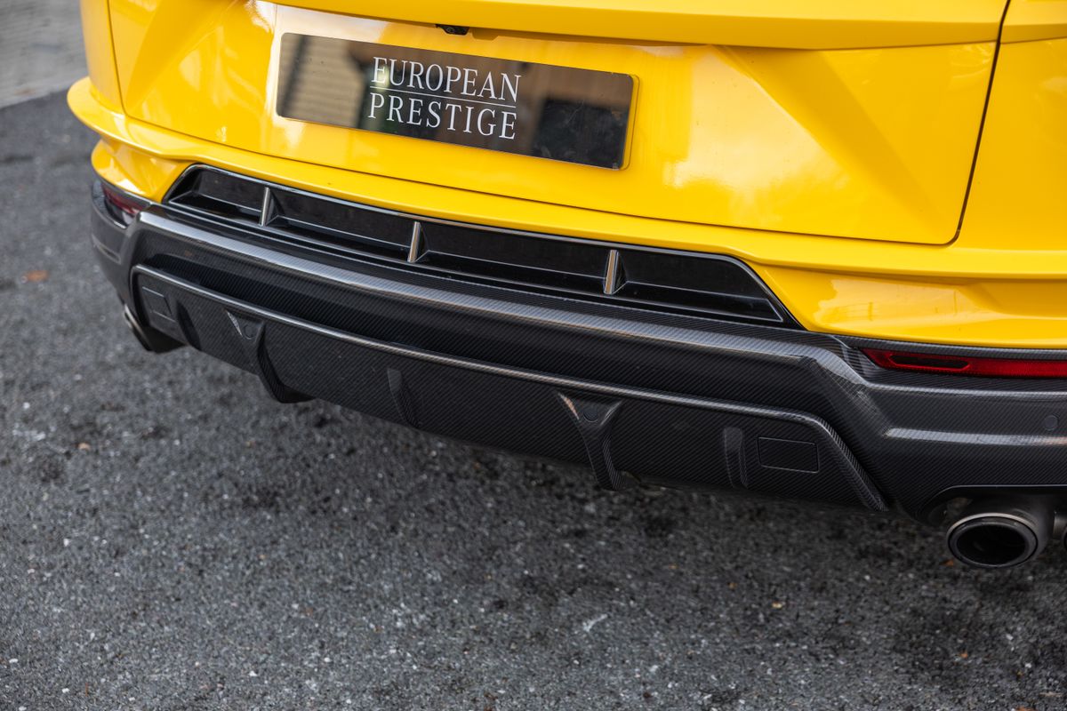 2023 Lamborghini Urus Performante