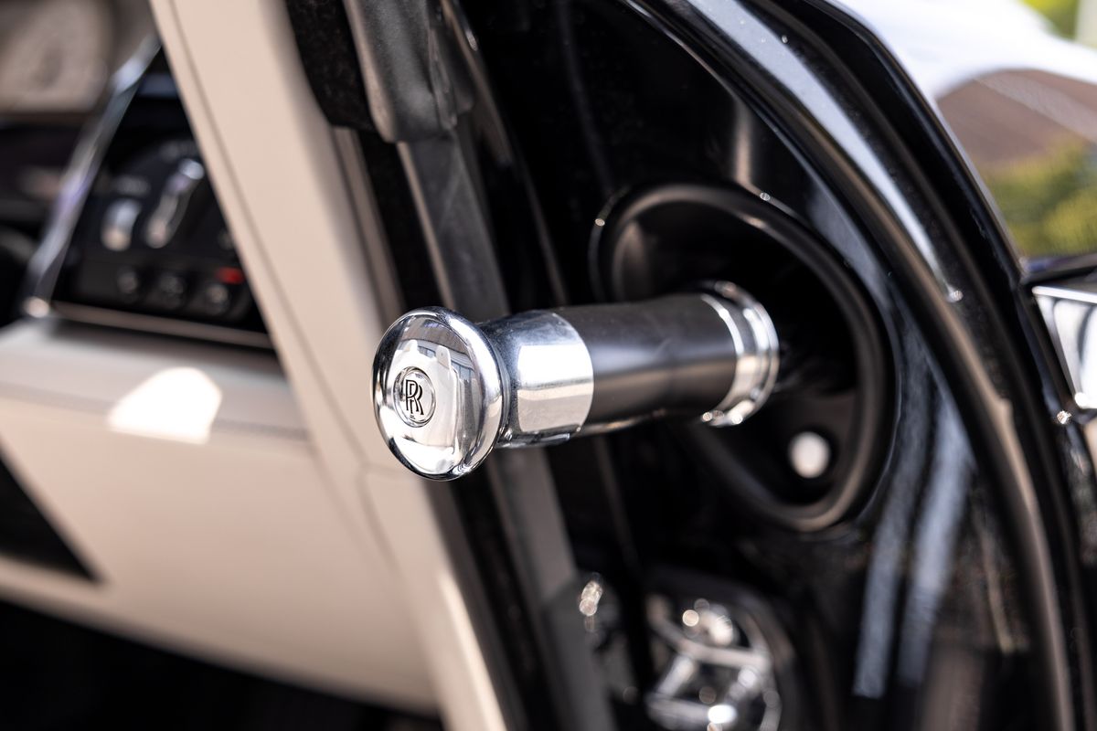 2019 Rolls-Royce Dawn