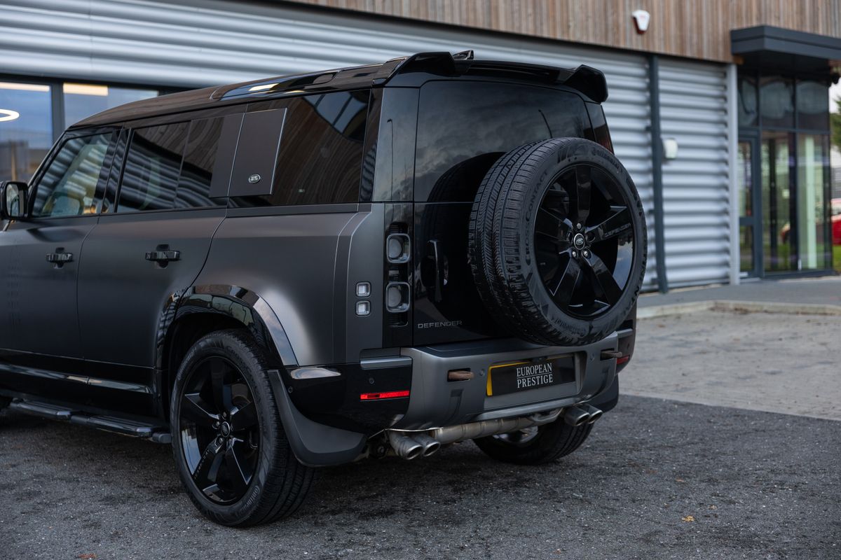 2023 Land Rover Defender 110 V8 Carpathian Edition