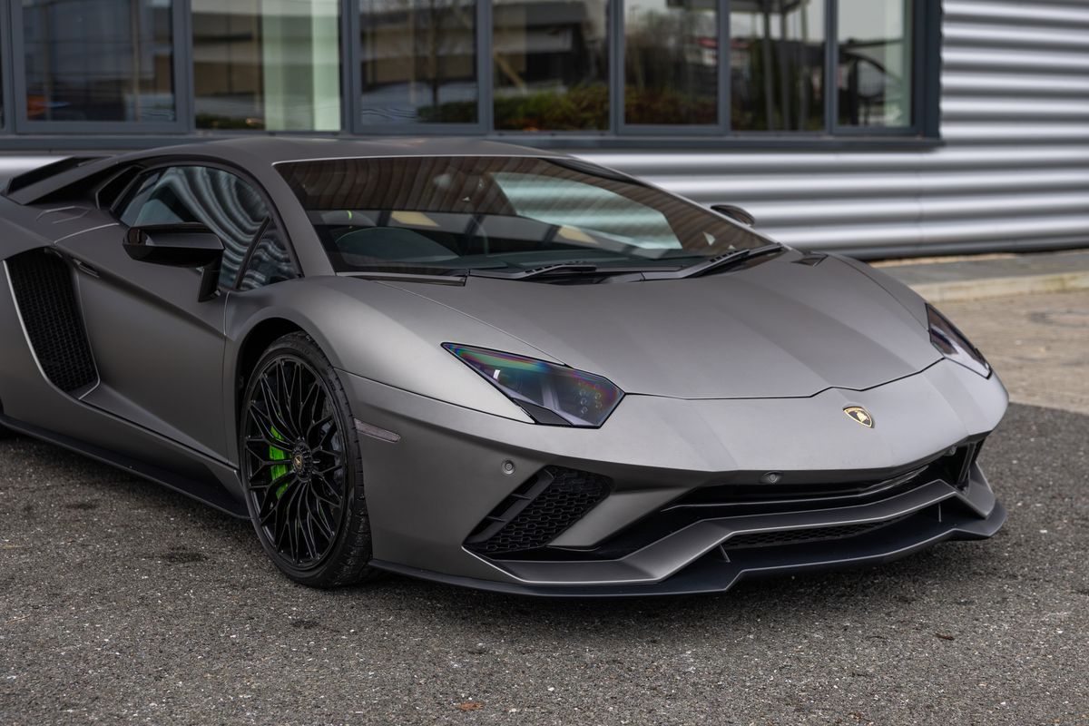 2017 Lamborghini Aventador S