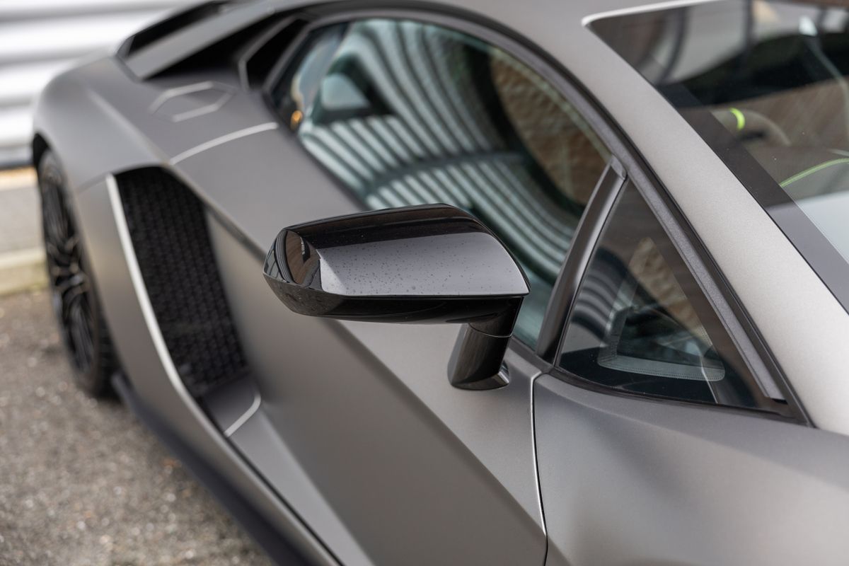 2017 Lamborghini Aventador S