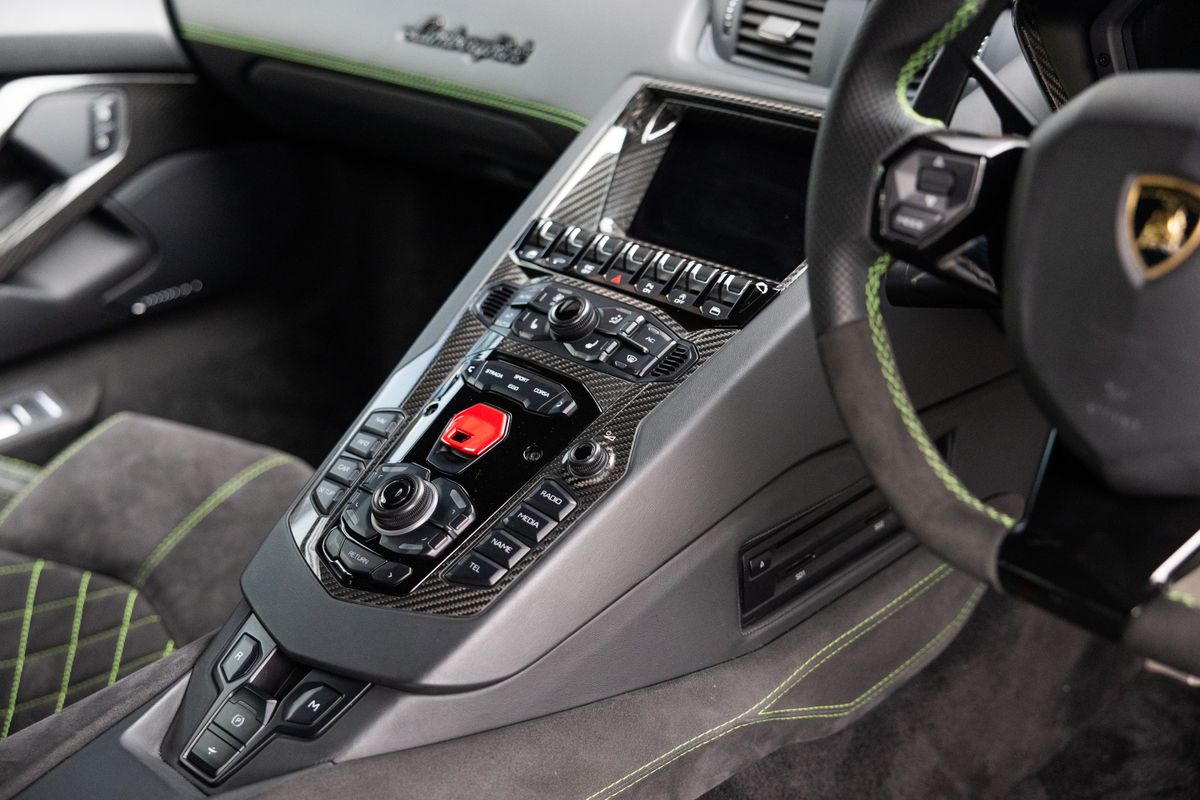 2017 Lamborghini Aventador S