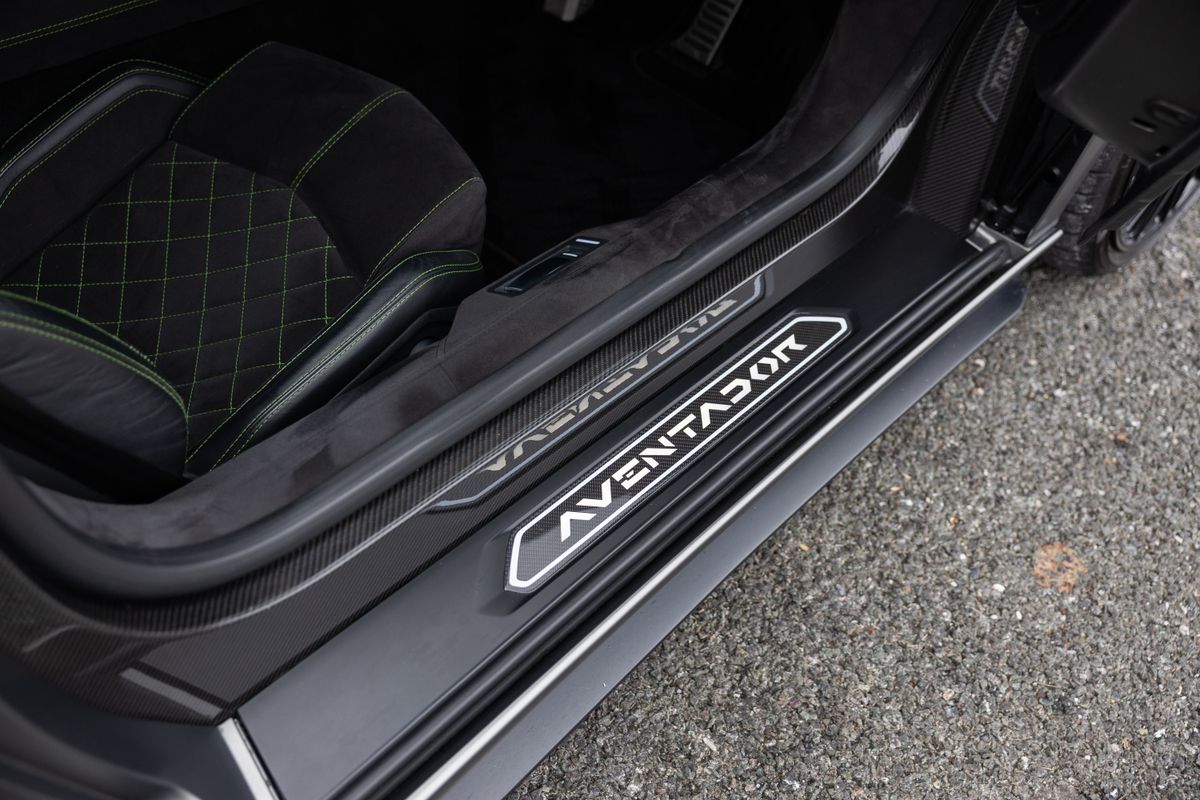 2017 Lamborghini Aventador S