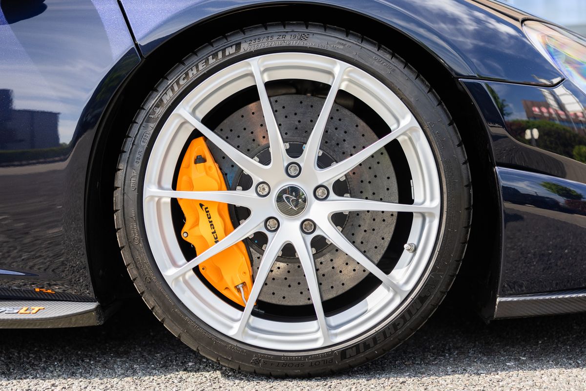 2016 McLaren 675LT Spider