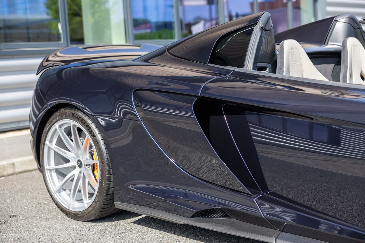 2016 McLaren 675LT Spider