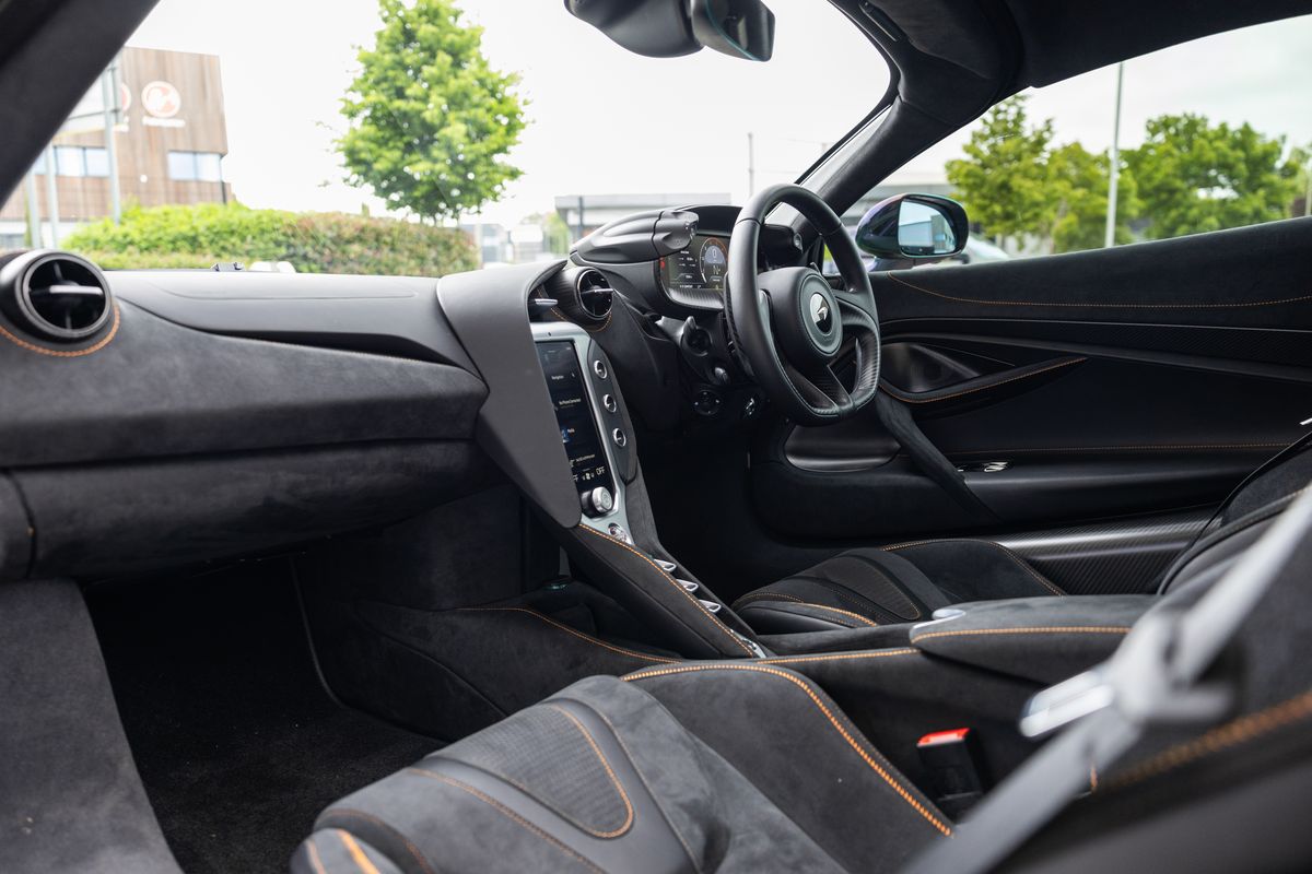 2024 McLaren 750S