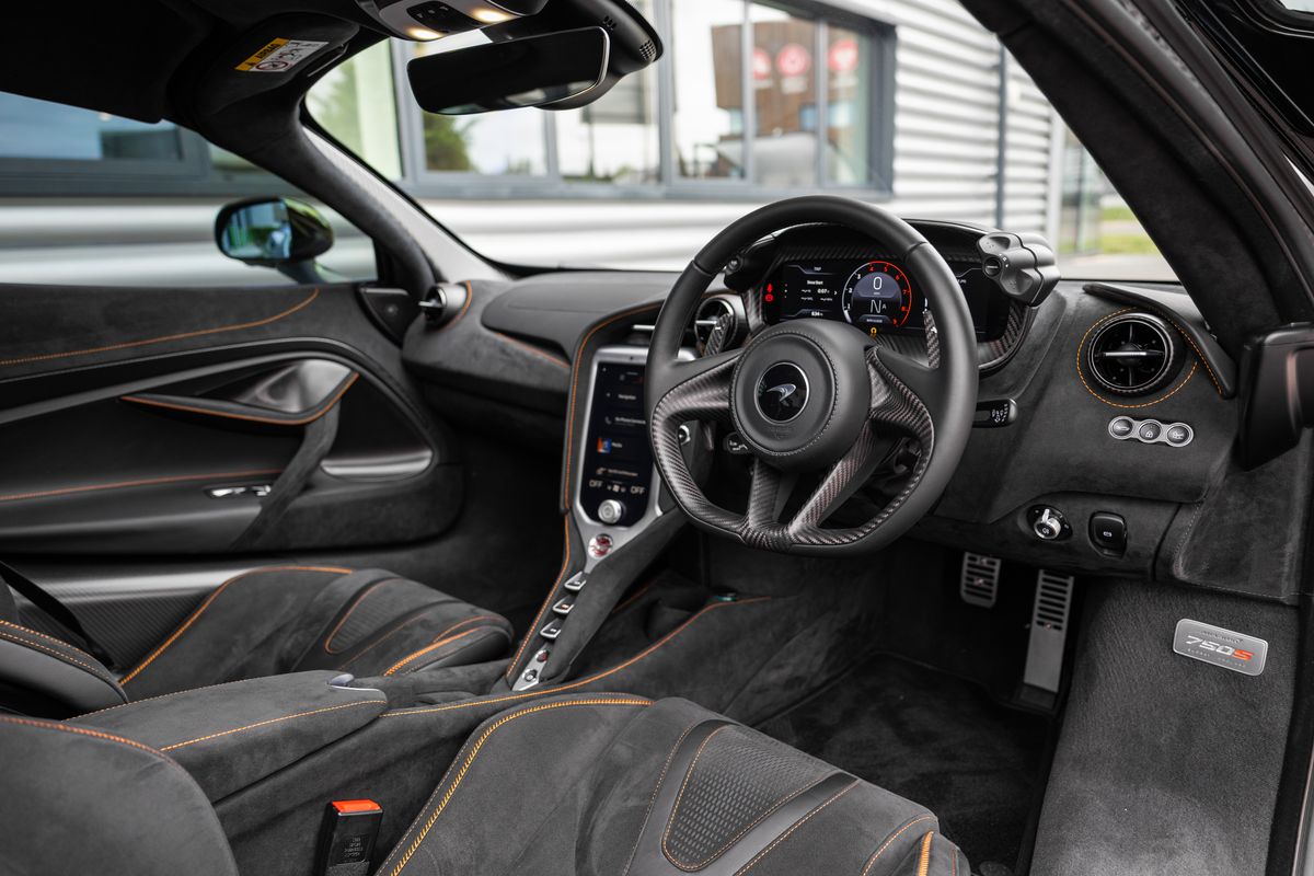 2024 McLaren 750S