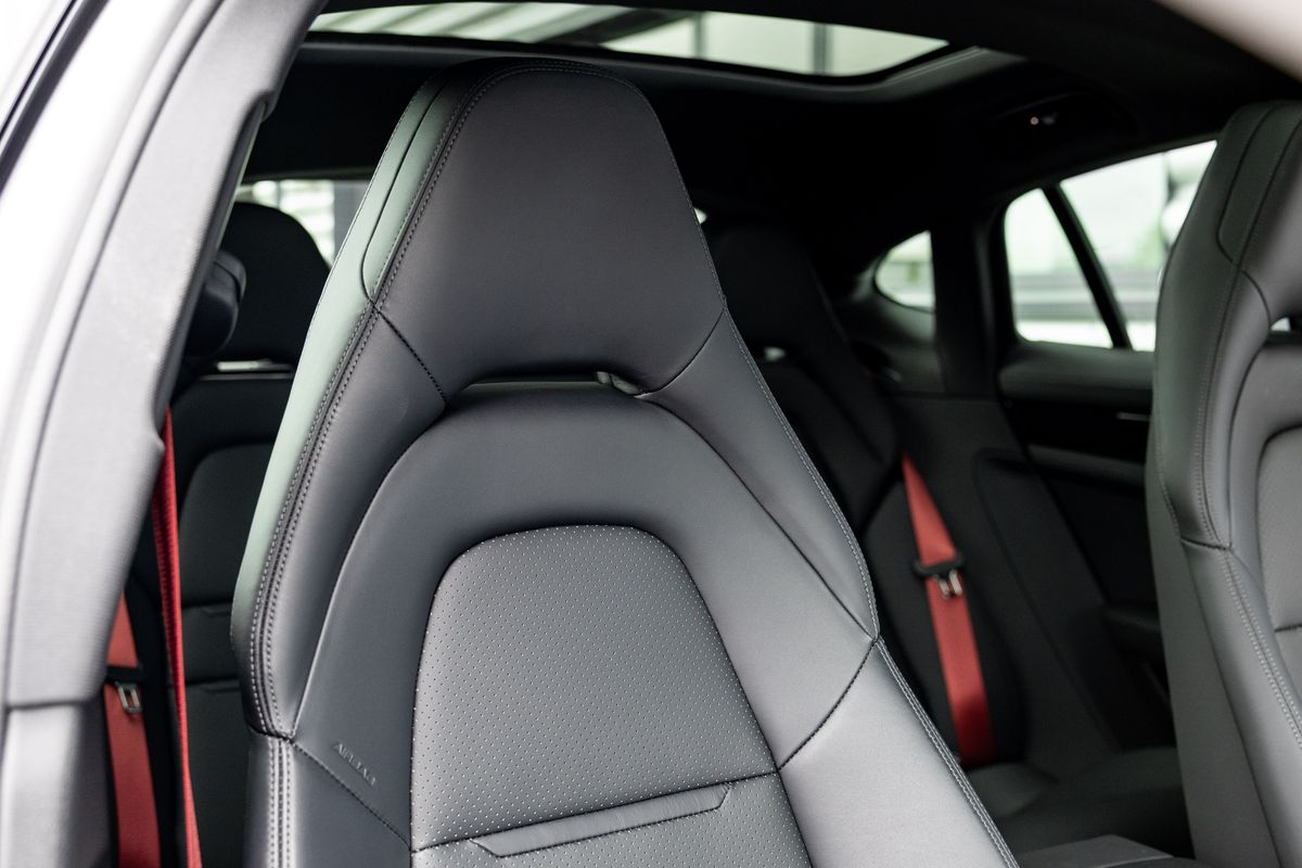 2022 Porsche Panamera 4S Saloon