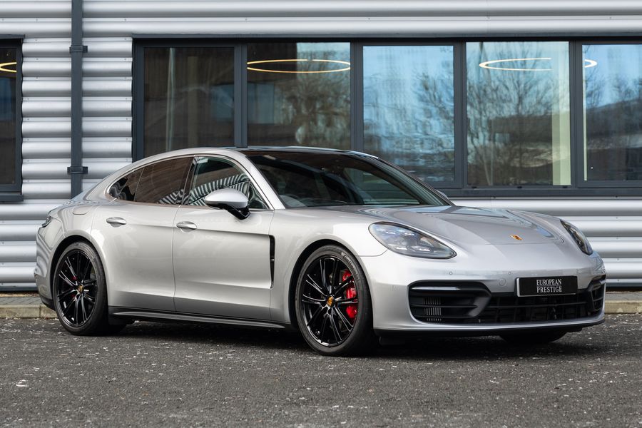 Porsche Panamera 4S Saloon
