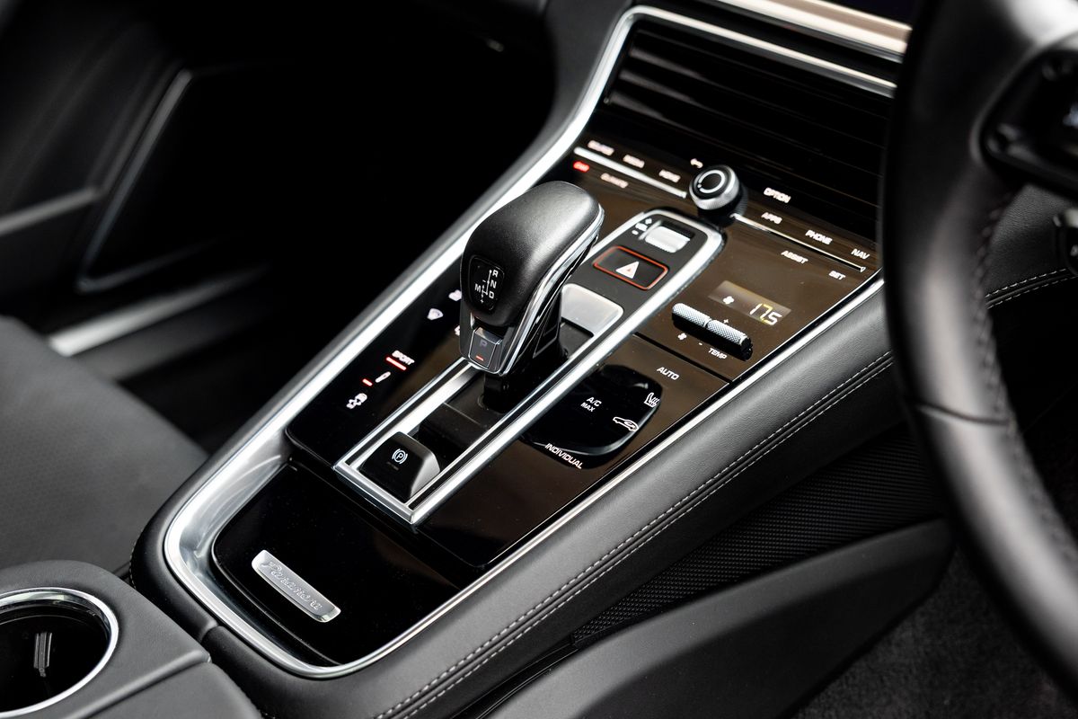 2022 Porsche Panamera 4S Saloon