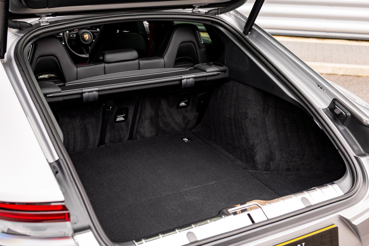 2022 Porsche Panamera 4S Saloon