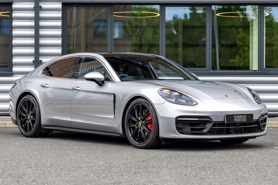 Porsche Panamera 4S Saloon