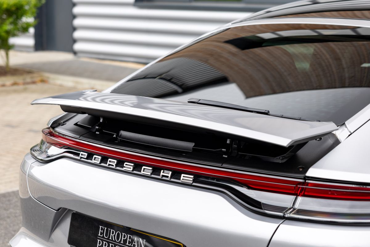 2022 Porsche Panamera 4S Saloon
