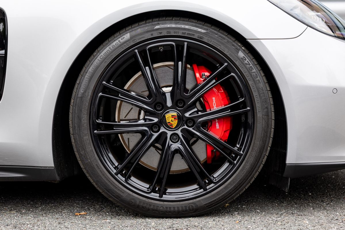 2022 Porsche Panamera 4S Saloon