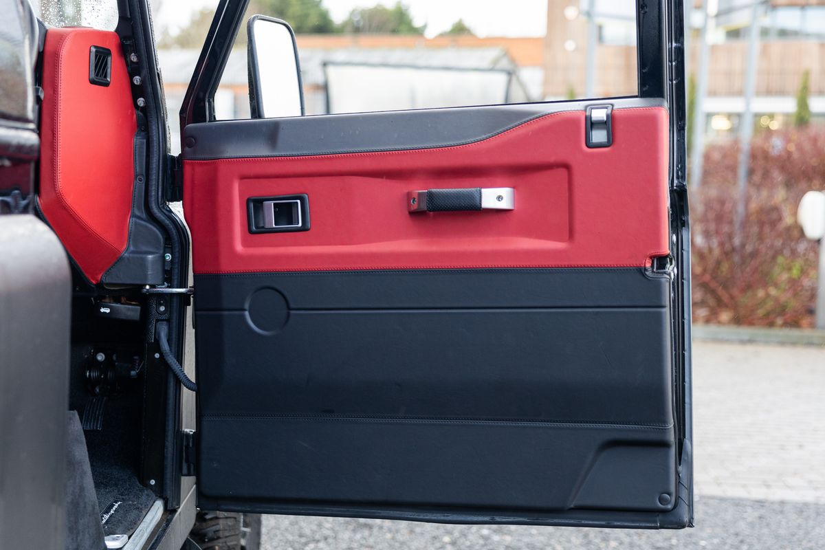 2015 Land Rover Defender 90 Autobiography Edition