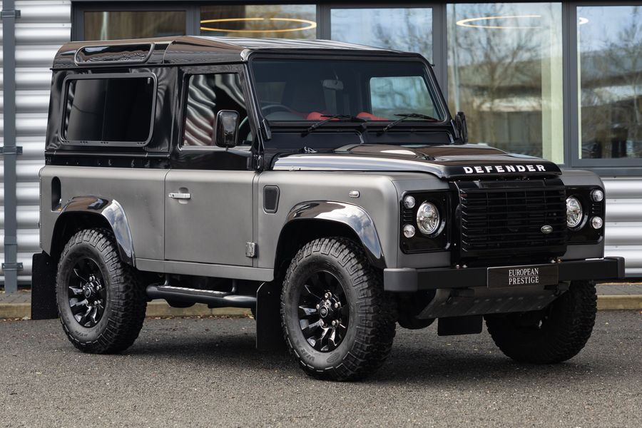 Land Rover Defender 90 Autobiography Edition
