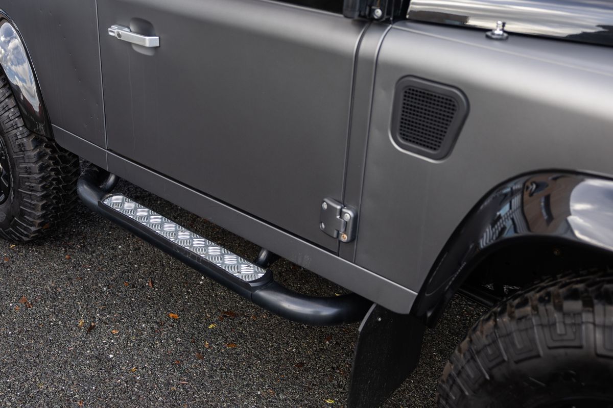 2015 Land Rover Defender 90 Autobiography Edition