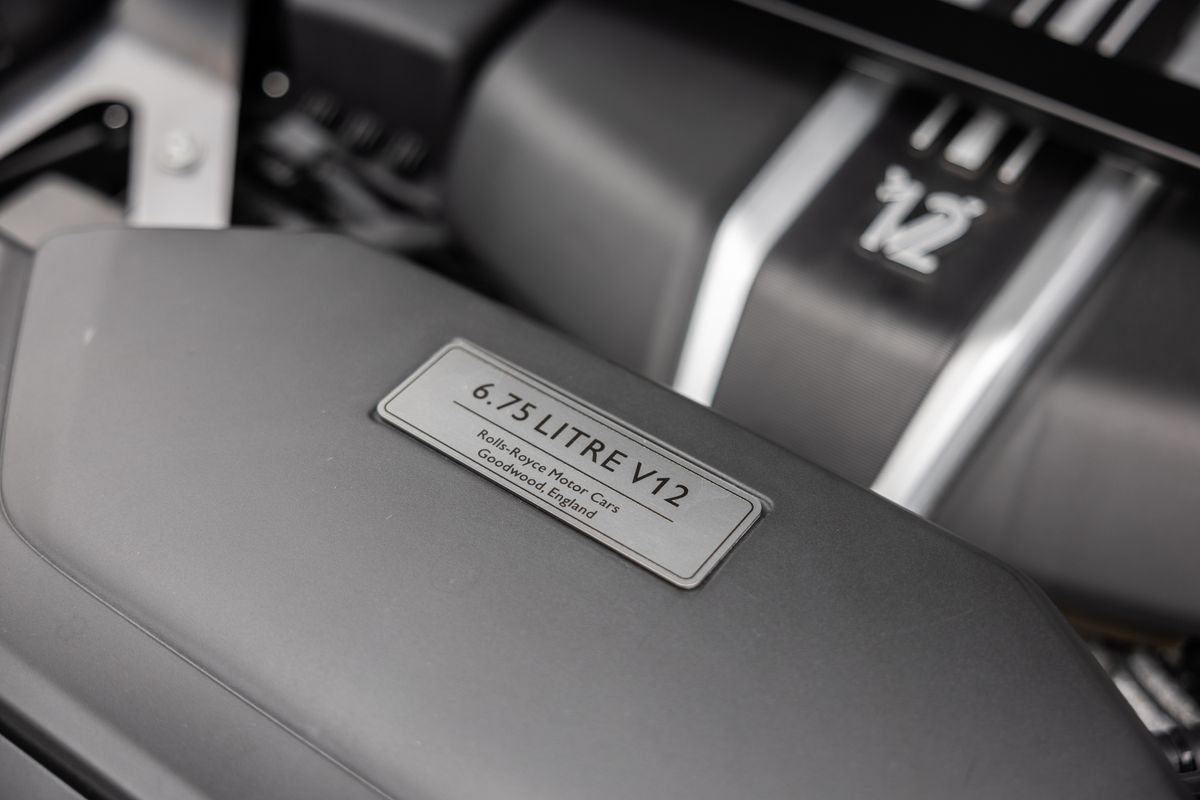 2021 Rolls-Royce Cullinan Urban Widetrack