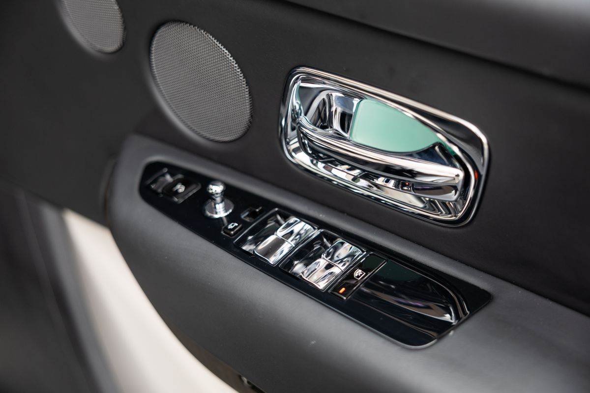 2021 Rolls-Royce Cullinan Urban Widetrack