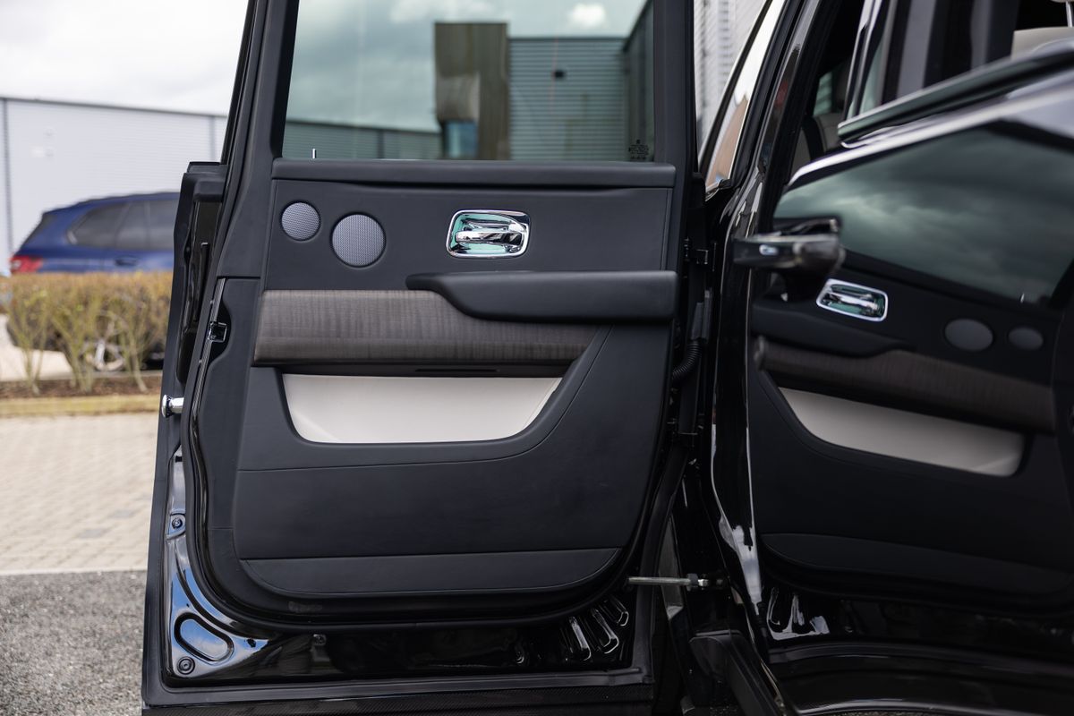 2021 Rolls-Royce Cullinan Urban Widetrack