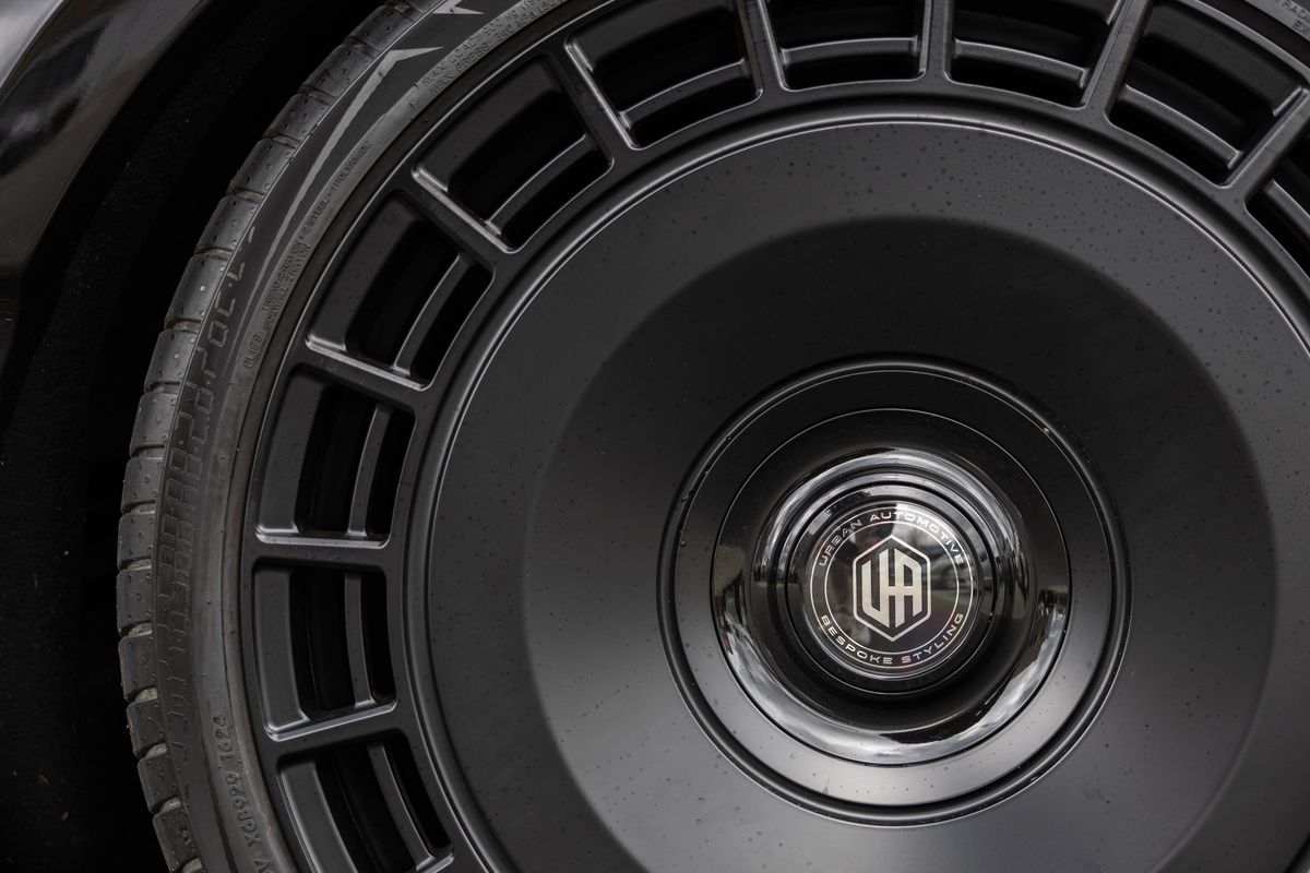 2021 Rolls-Royce Cullinan Urban Widetrack