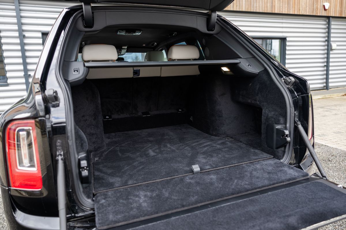 2021 Rolls-Royce Cullinan Urban Widetrack