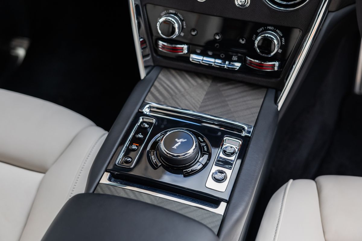 2021 Rolls-Royce Cullinan Urban Widetrack