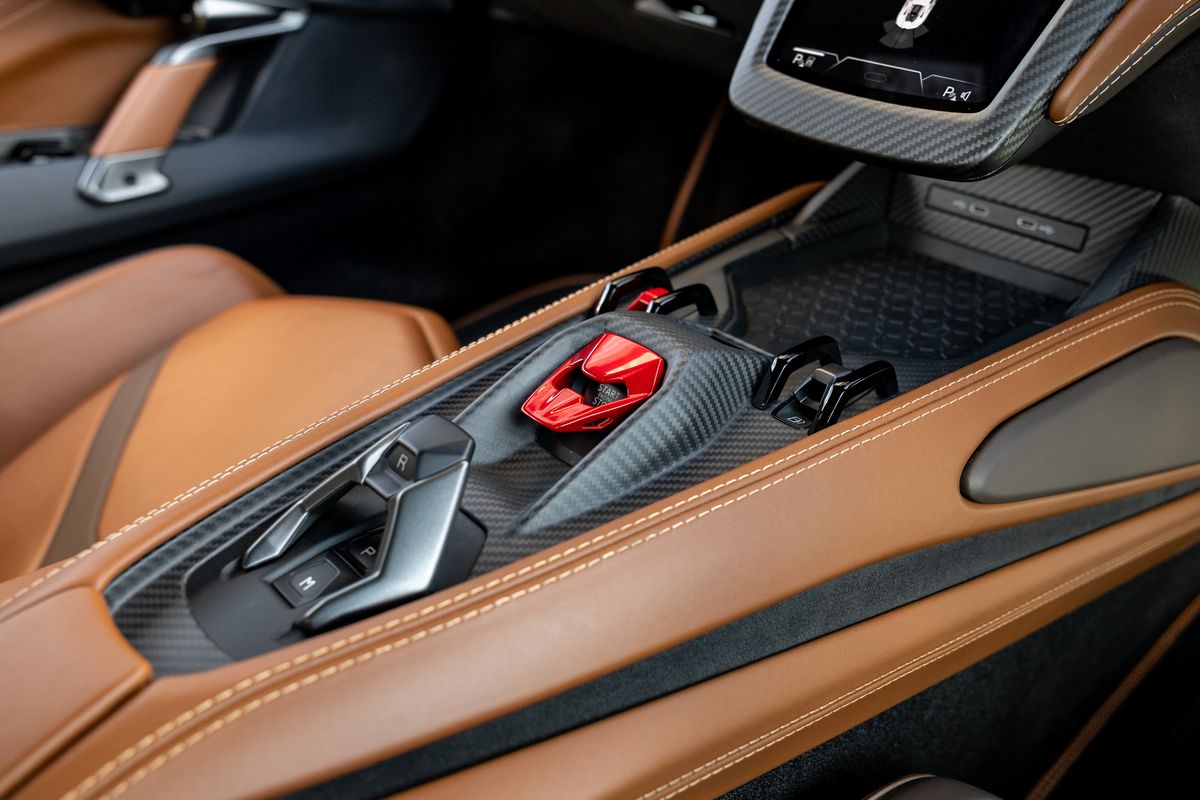 2024 Lamborghini Revuelto