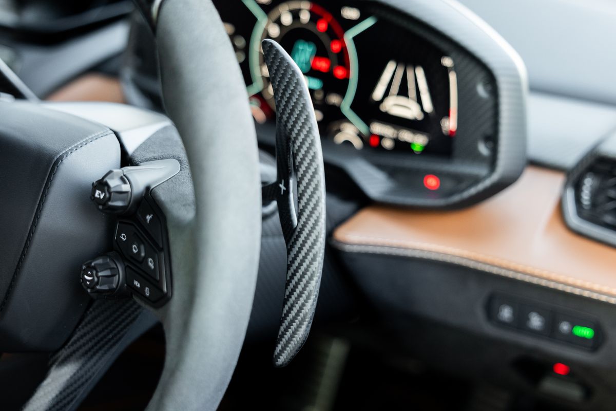 2024 Lamborghini Revuelto