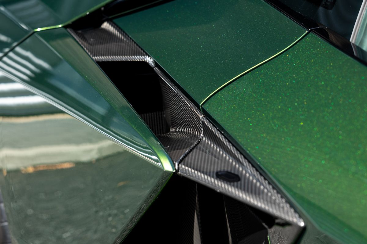 2024 Lamborghini Revuelto