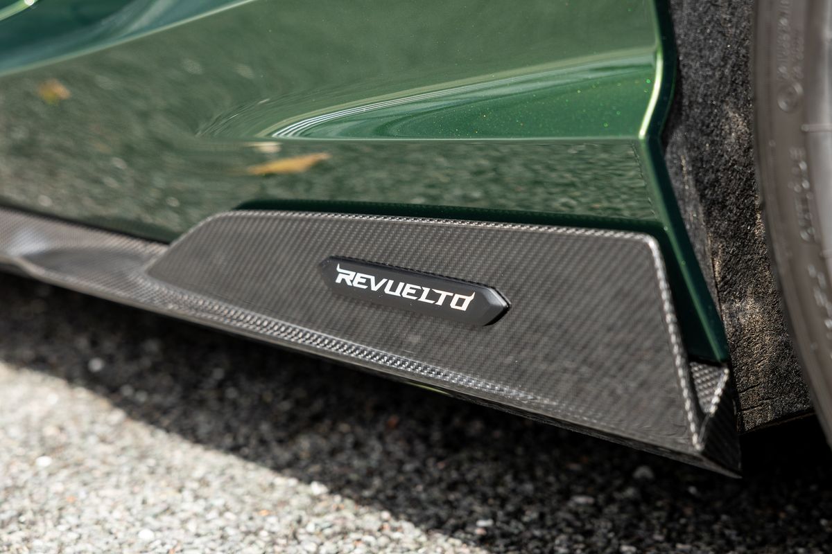 2024 Lamborghini Revuelto