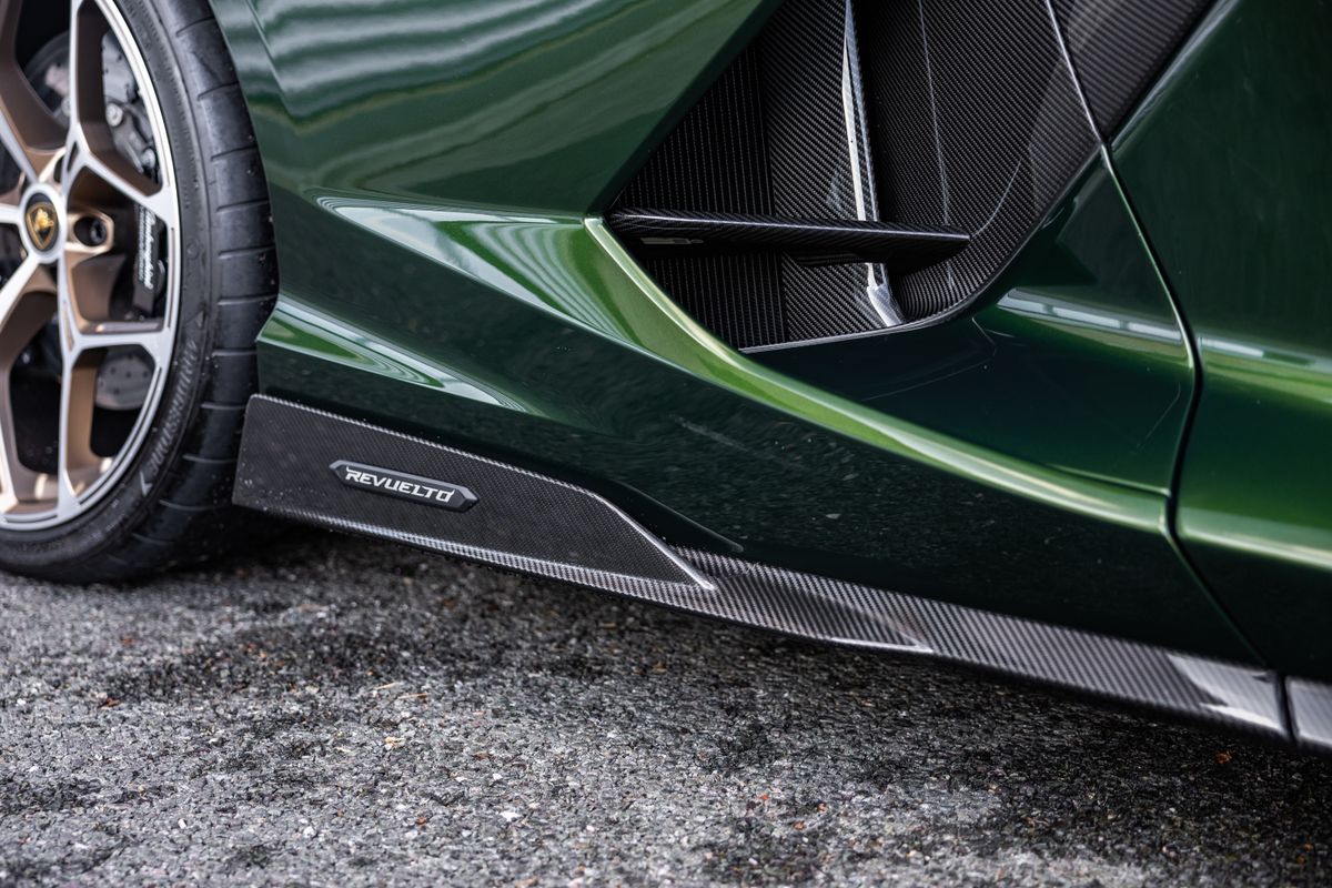 2024 Lamborghini Revuelto