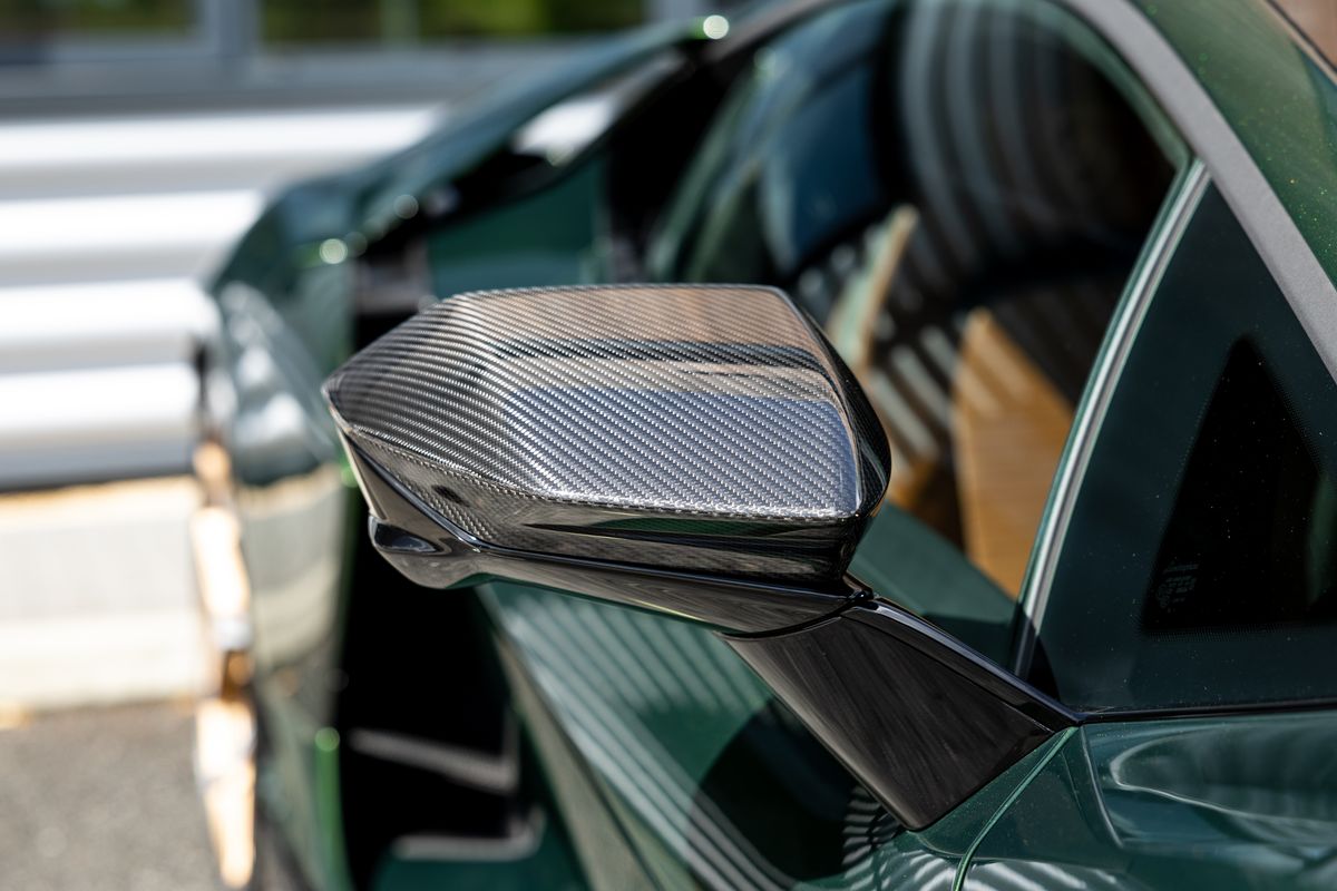 2024 Lamborghini Revuelto