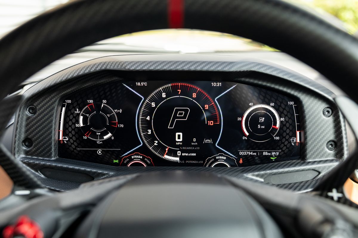 2024 Lamborghini Revuelto