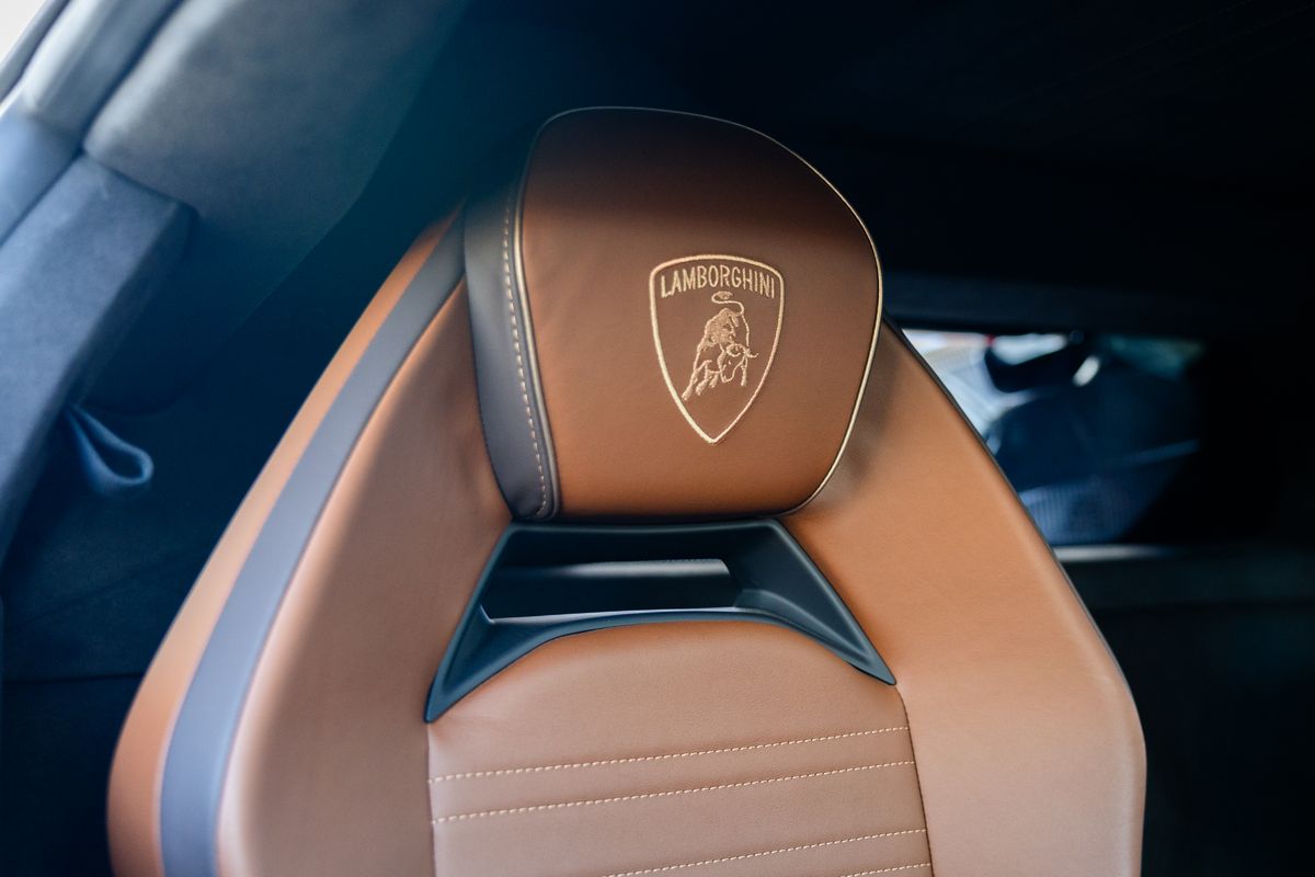 2024 Lamborghini Revuelto