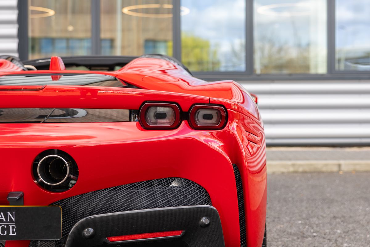 2022 Ferrari SF90 Spider