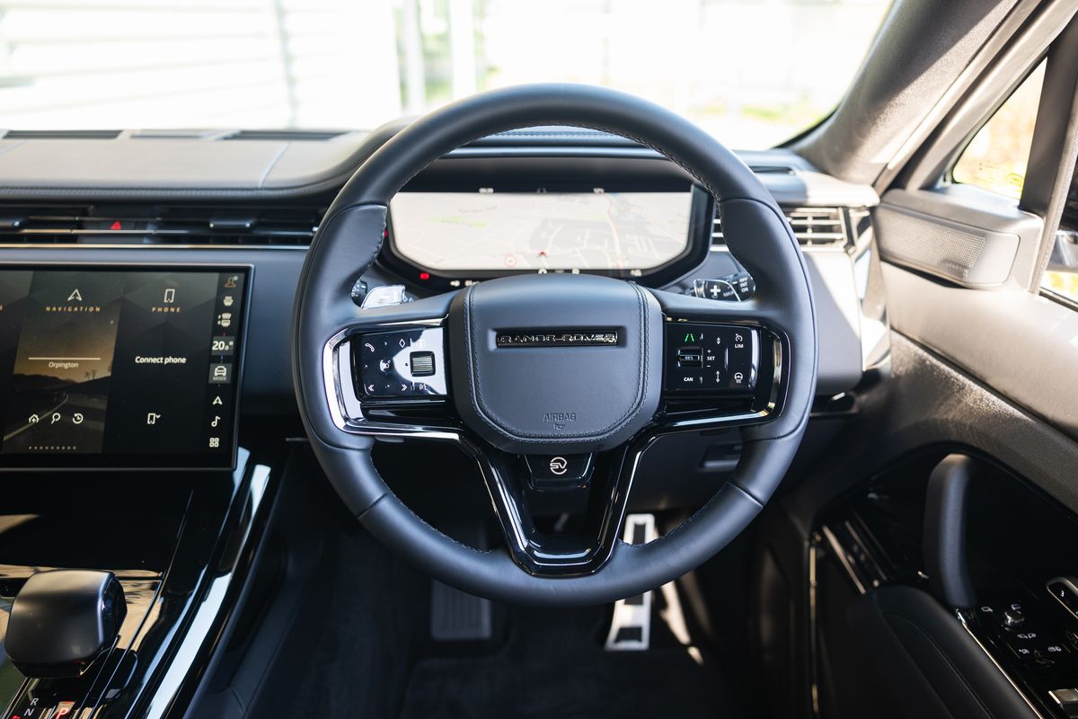 2025 Land Rover Range Rover Sport SV