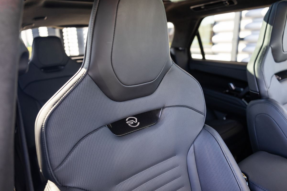 2025 Land Rover Range Rover Sport SV
